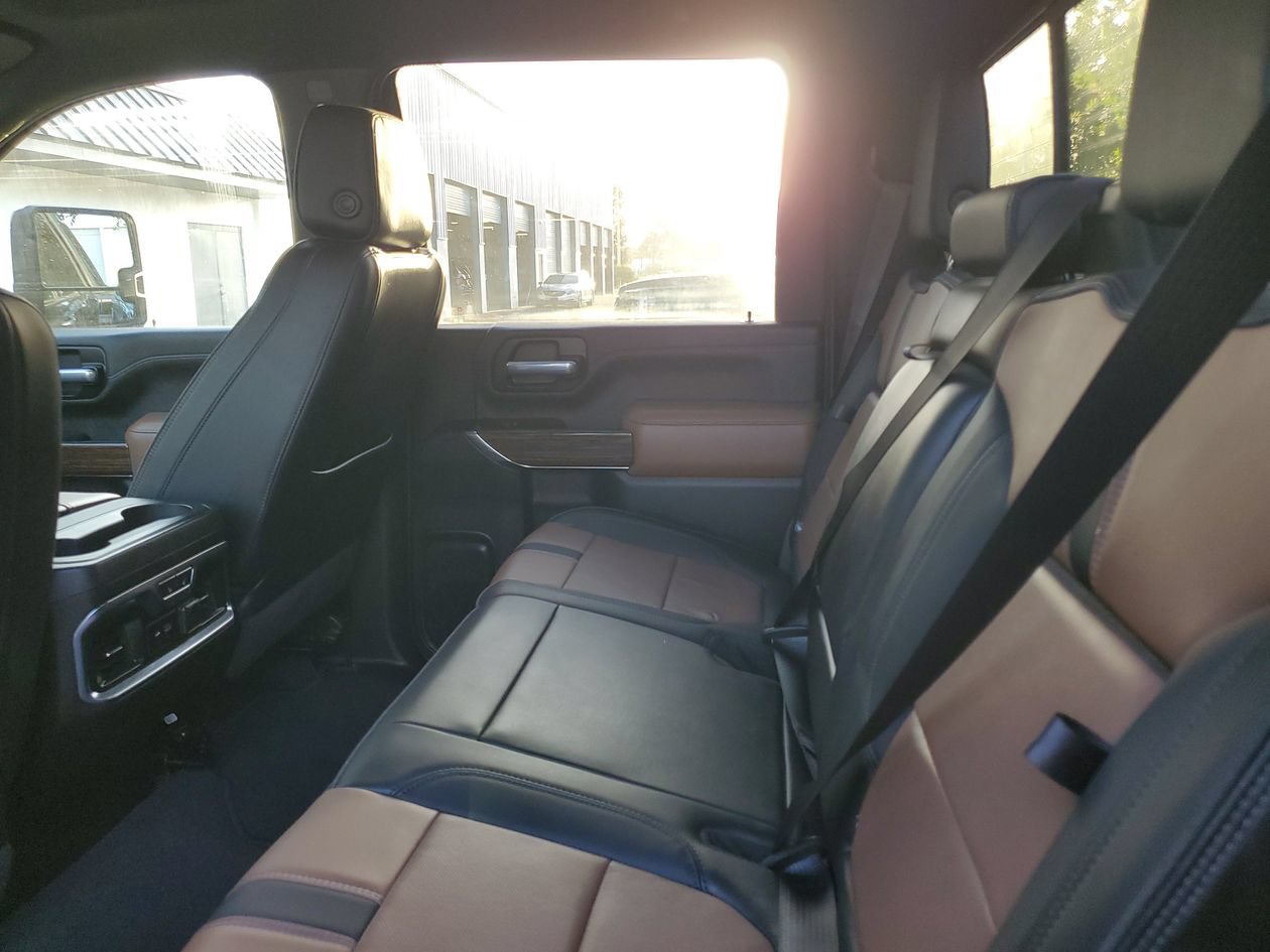 Used 2021 Chevrolet Silverado 3500 High Country w/ Technology Package AWD/4WD image 11