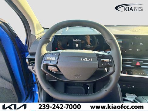 New 2026 Kia Sportage EX image 36