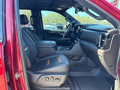 Used 2024 GMC Sierra 2500 AT4 w/ Max Trailering Package image 46