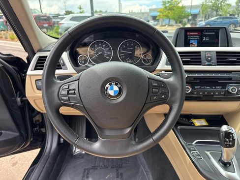 Used 2018 BMW 320i xDrive Sedan AWD/4WD image 14