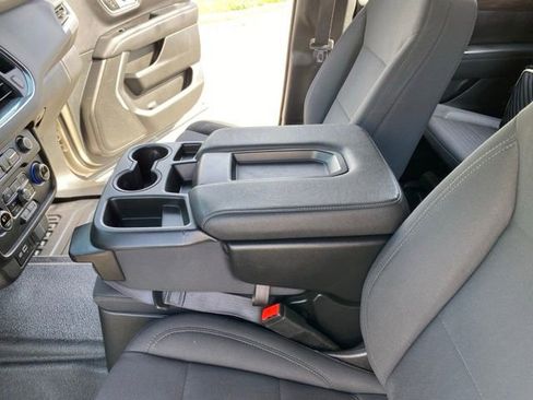 Used 2024 Chevrolet Tahoe 4WD image 17