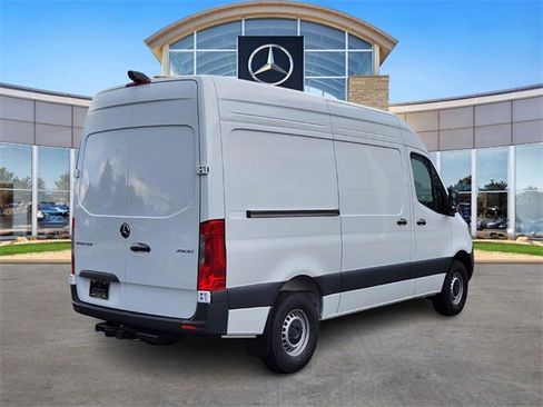 New 2025 Mercedes-Benz Sprinter 2500 image 4