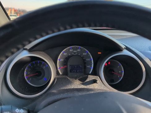 Used 2010 Honda Fit Sport image 14