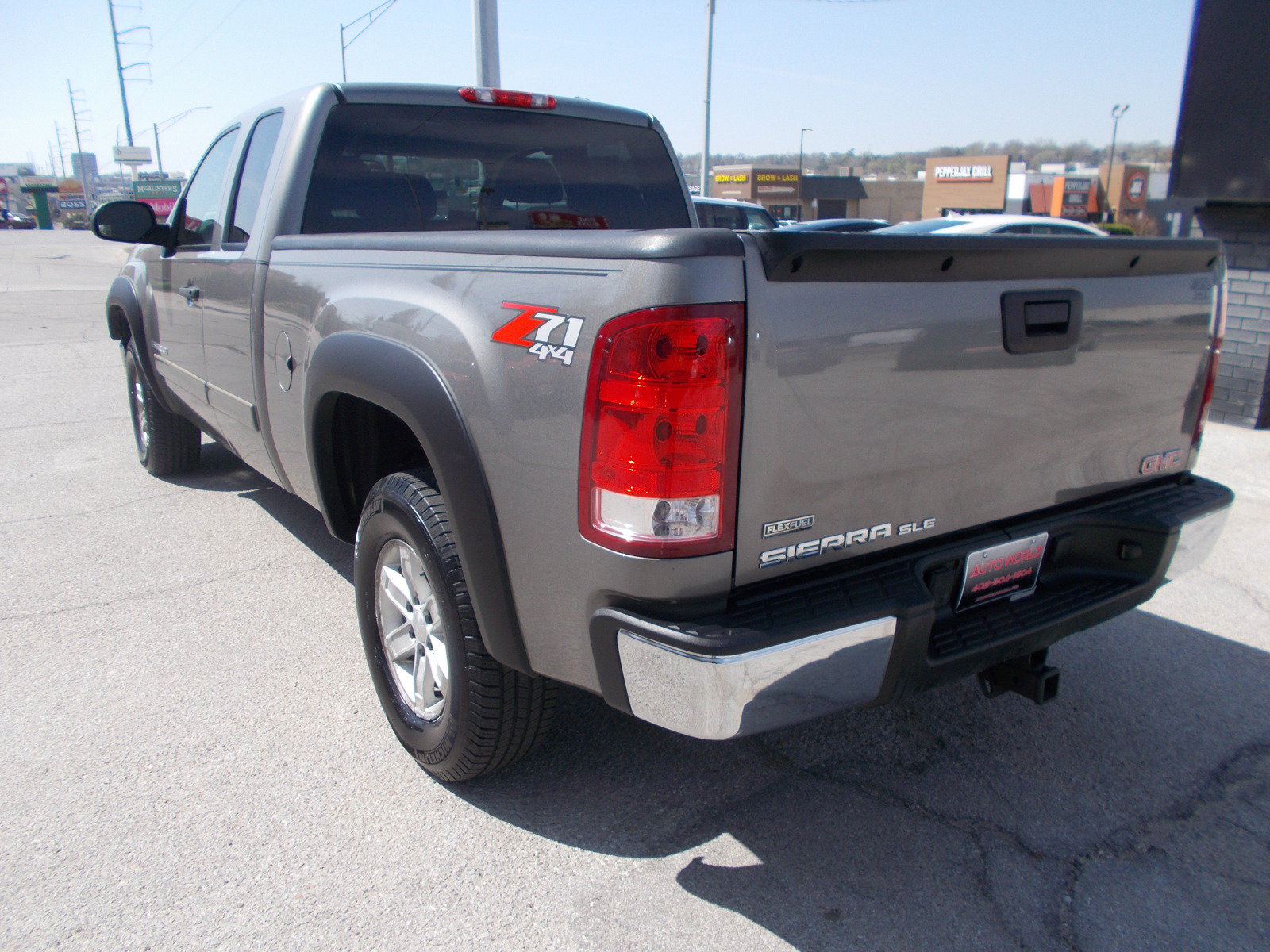 Used 2008 GMC Sierra 1500 SLE w/ Power Pack Plus AWD/4WD image 7