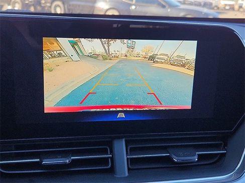 New 2026 Chevrolet Trax LT image 10