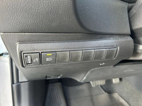 Certified 2025 Toyota Corolla SE FWD image 18