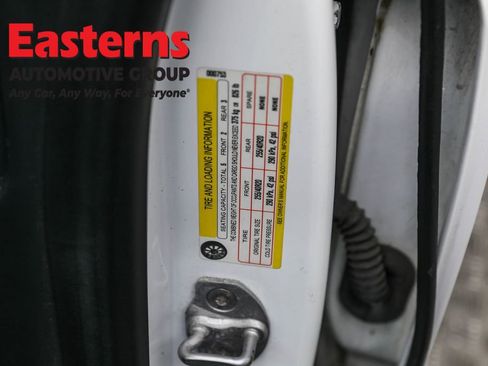 Used 2020 Tesla Model Y Performance image 33