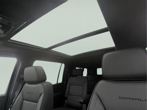 New 2026 GMC Yukon XL Denali w/ Sun & Power Step Package image 11