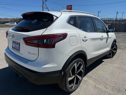 Used 2022 Nissan Rogue Sport SL w/ Premium Package AWD/4WD image 9