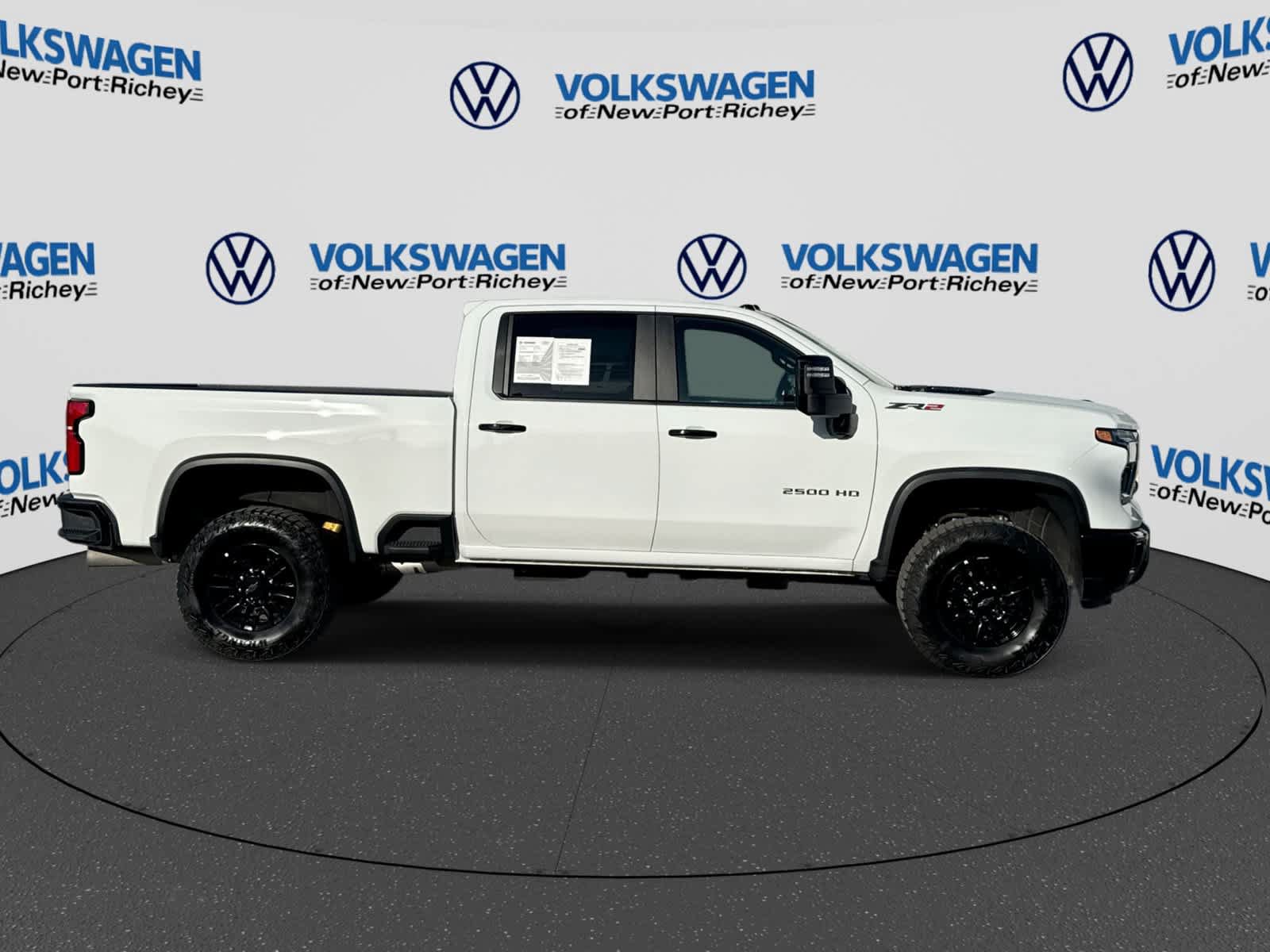 Used 2026 Chevrolet Silverado 2500 ZR2 AWD/4WD image 15