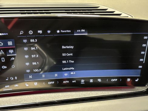 Used 2025 Audi Q6 e-tron Premium Plus AWD/4WD image 18