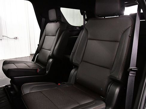 Used 2023 Chevrolet Tahoe High Country image 30