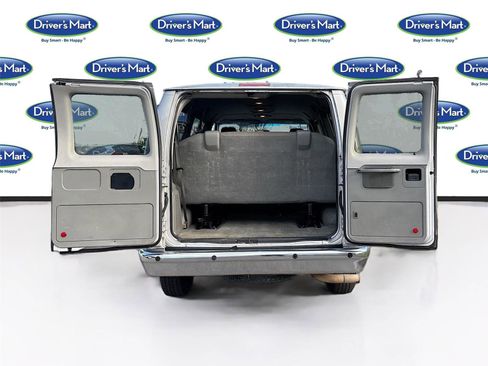 Used 2013 Ford E-350 and Econoline 350 XLT image 25