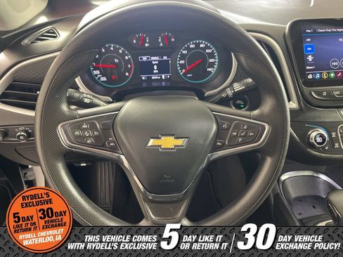Used 2024 Chevrolet Malibu LT FWD image 25