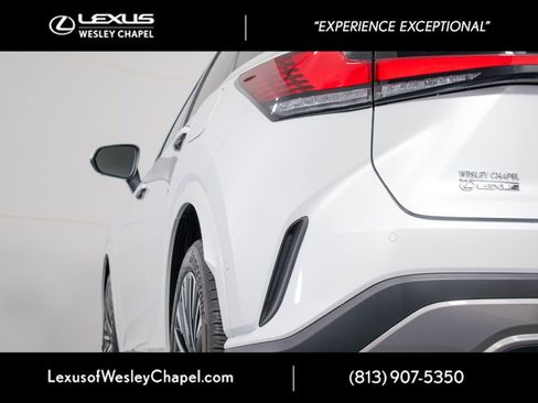 Used 2025 Lexus RX 350 Premium Plus w/ Convenience Package FWD image 9