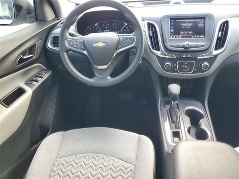 Certified 2024 Chevrolet Equinox LS w/ LS Convenience Package image 15