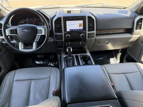 Used 2019 Ford F150 Lariat w/ Equipment Group 502A Luxury AWD/4WD image 14
