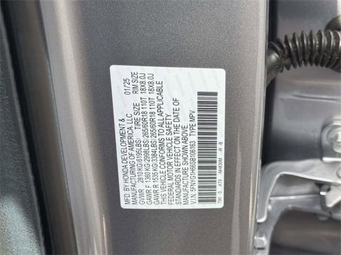 Used 2025 Honda Pilot TrailSport image 30