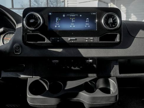 New 2026 Mercedes-Benz Sprinter 2500 image 17