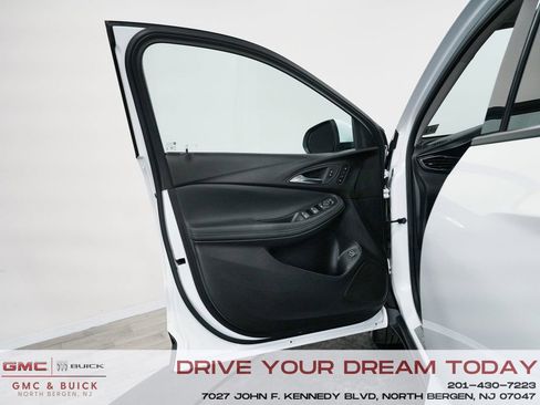 Used 2023 Buick Encore GX Essence w/ Experience Buick Package AWD/4WD image 10