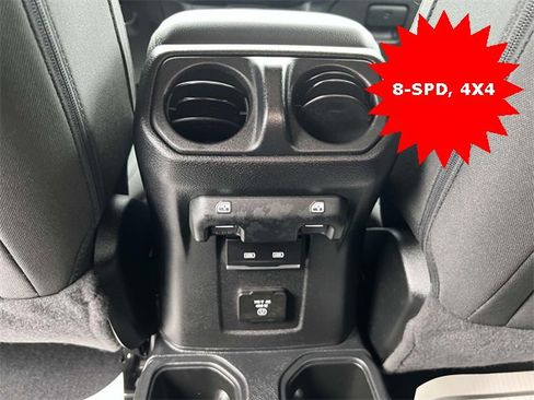 Used 2021 Jeep Gladiator Overland w/ Cold Weather Group image 16