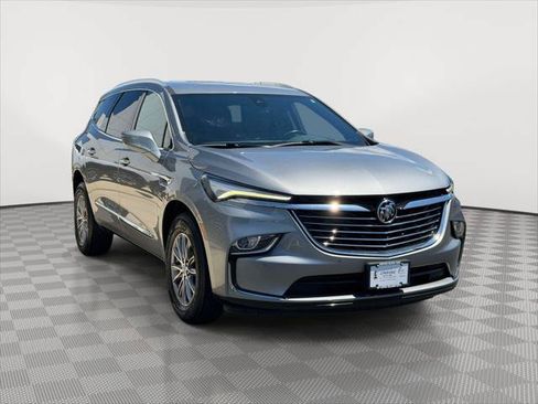 Used 2024 Buick Enclave Essence AWD/4WD image 1