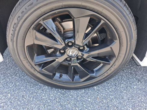 Certified 2024 Honda Odyssey Sport image 15