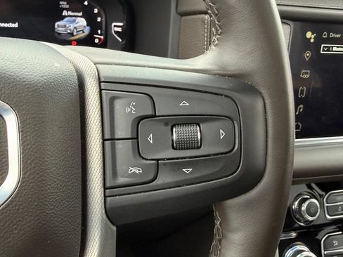 Used 2024 GMC Yukon XL Denali RWD image 33