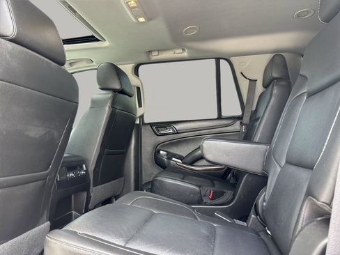 Used 2018 GMC Yukon SLT AWD/4WD image 16
