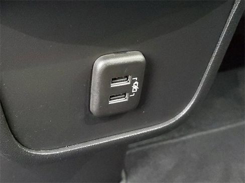 Certified 2019 Chevrolet Equinox LT image 11