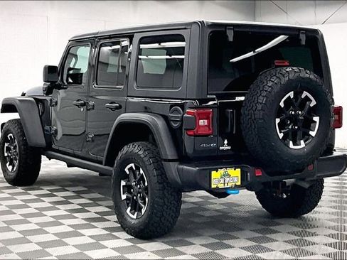 Used 2025 Jeep Wrangler Unlimited Rubicon 4xe w/ Safety Group AWD/4WD image 3