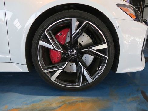 Used 2023 Audi RS 6 AWD/4WD image 33