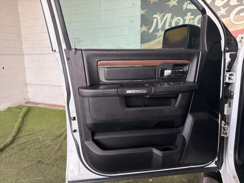 Used 2017 RAM 1500 Laramie w/ Convenience Group image 13