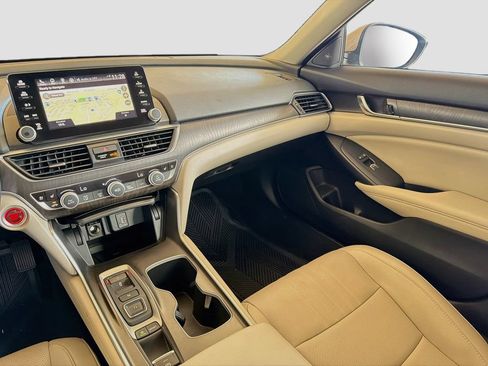 Used 2019 Honda Accord Touring image 22