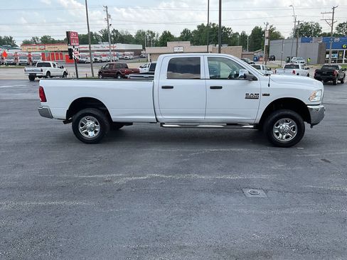 Used 2014 RAM 2500 Tradesman w/ Chrome Appearance Group AWD/4WD image 7