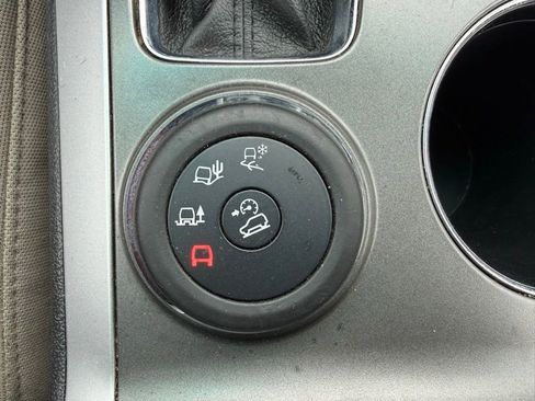 Used 2011 Ford Explorer 4WD w/ Class III Trailer Tow Pkg image 24