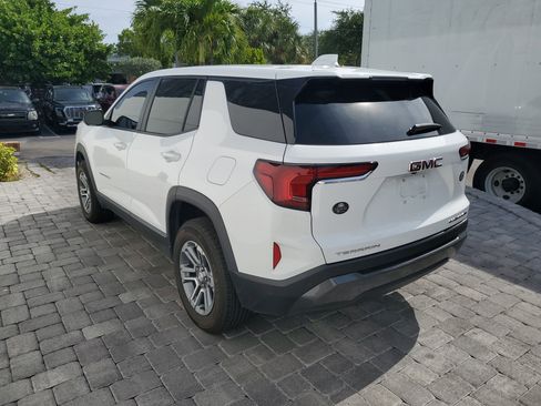 Used 2025 GMC Terrain Elevation FWD image 4