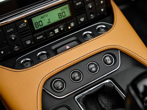 Used 2018 Maserati GranTurismo Sport image 65