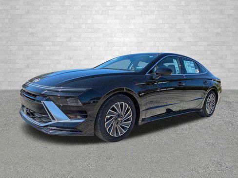 New 2025 Hyundai Sonata Limited image 5