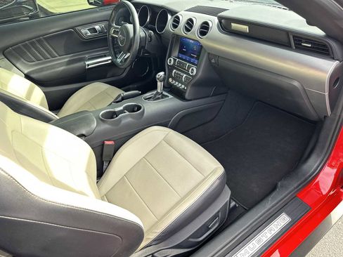 Used 2021 Ford Mustang Premium image 22