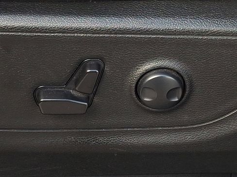 Used 2023 RAM 1500 Big Horn image 26