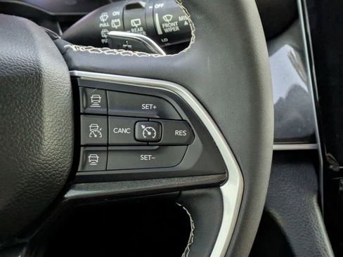 Used 2023 Jeep Grand Cherokee L Laredo w/ Trailer Tow Group (B) image 27