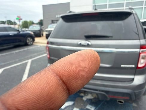 Used 2013 Ford Explorer Limited FWD image 4