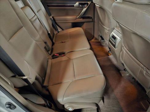 Used 2019 Lexus GX 460 image 20
