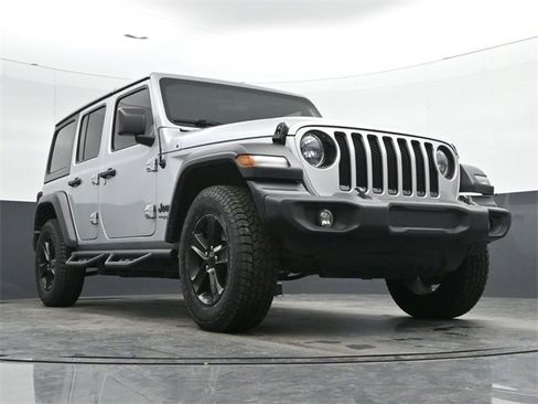 Used 2022 Jeep Wrangler Unlimited Sport image 10