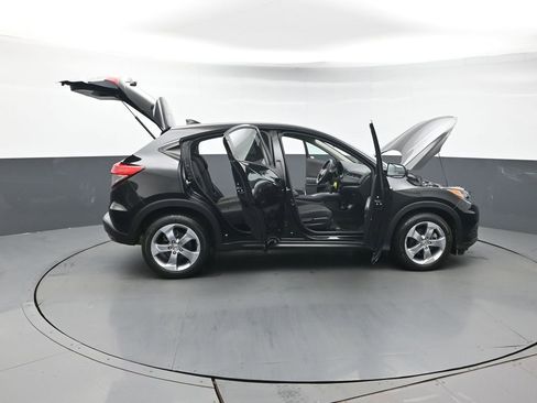Used 2022 Honda HR-V LX image 43