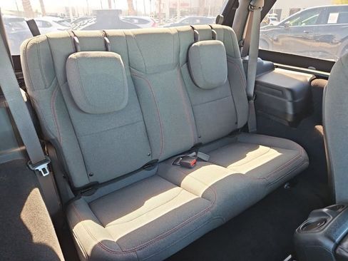 Used 2024 Jeep Wrangler Rubicon w/ Technology Group AWD/4WD image 22