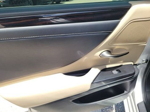 Used 2020 Lexus ES 350 w/ Premium Package FWD image 13