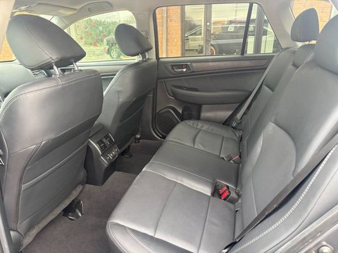 Used 2019 Subaru Outback 2.5i Limited image 17
