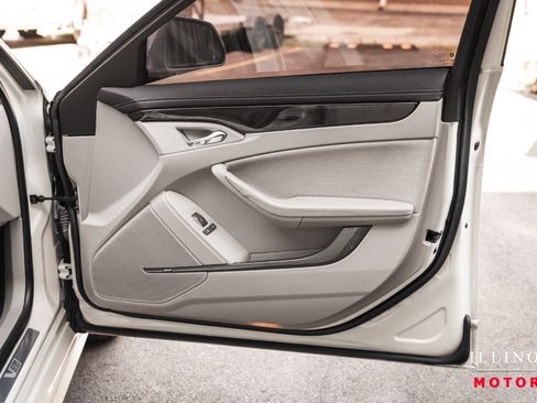 Used 2011 Cadillac CTS V w/ Wood Trim Package RWD image 29